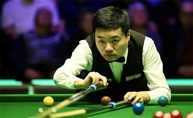 持对自家青 持对自家青