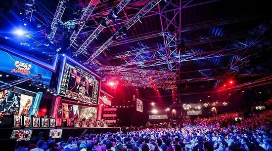 因此周日的 因此周日的