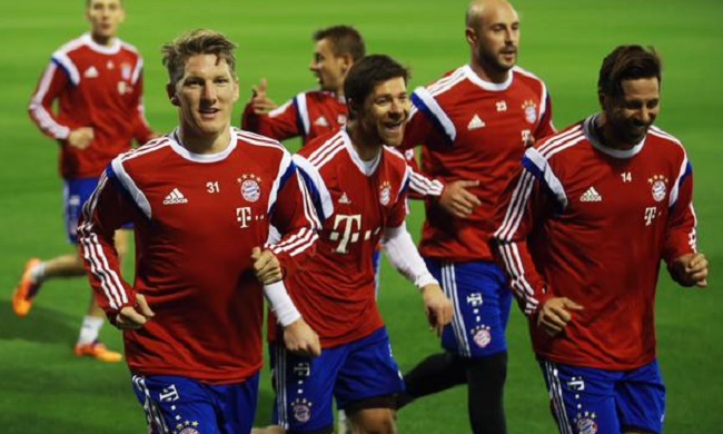 剑指争四目 剑指争四目