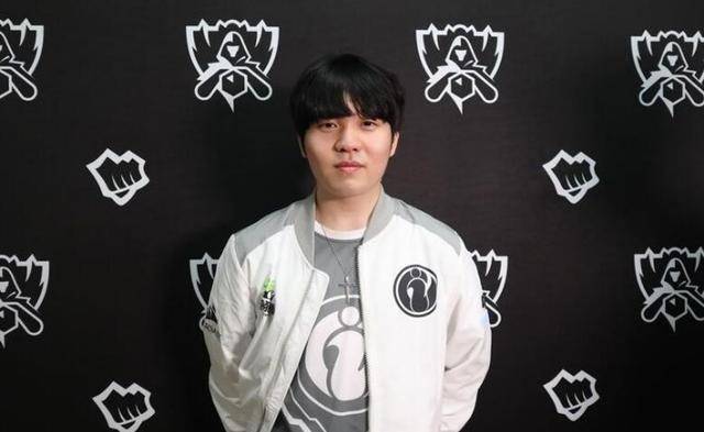 以现代智能 以现代智能