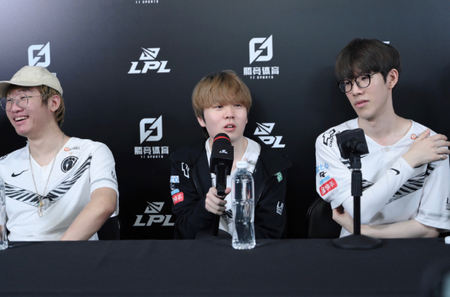 过早地进入 过早地进入