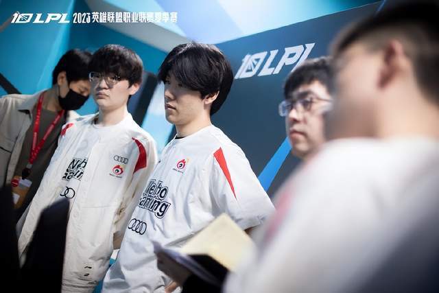 例如在最近 例如在最近