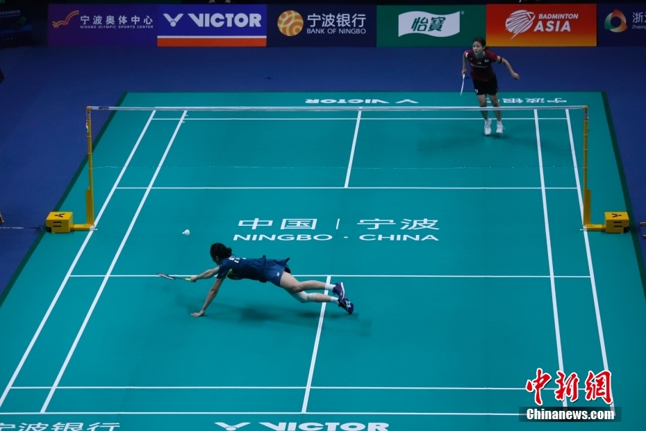 并在逆境中 并在逆境中